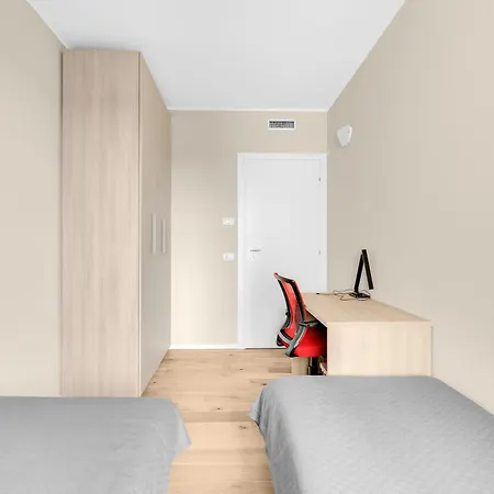 Living With Terrace & Garage By Ndp Rent Apartment