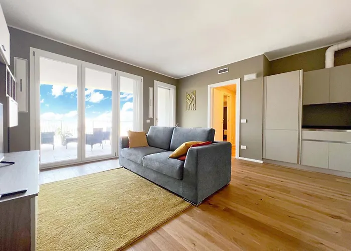 Living With Terrace & Garage By Ndp Rent * Milaan